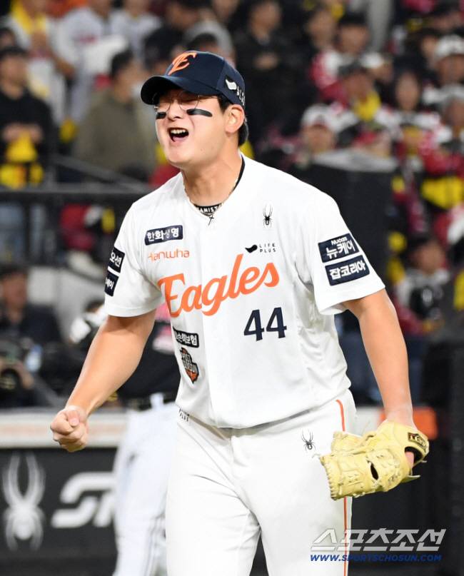 김서현의 포효. 한화팬들이 올해 가장 자주 보고싶은 모습중 하나가 아닐까. 스포츠조선DB