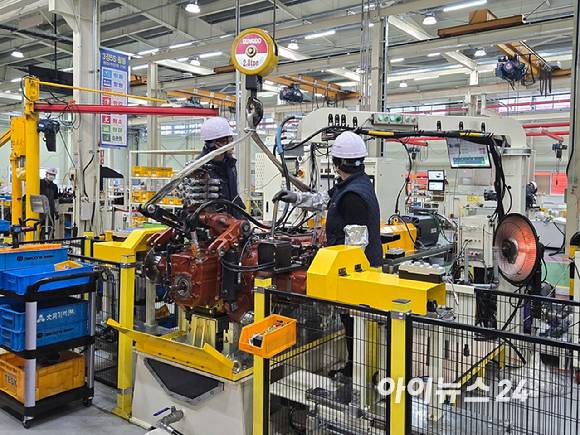 대동기어 2공장에서 모터링 검사를 실시하고 있다. [사진=최란 기자]