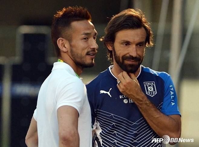 나카타히데토시(왼쪽)와 안드레아 피를로. /AFPBBNews=뉴스1