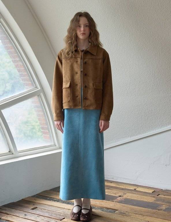 키노 자수 스웨이드 맥시스커트 뮈르뮈르 제공