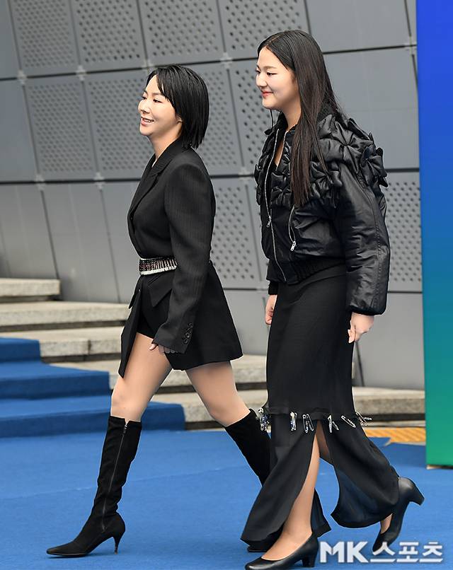 발리에서 새로운 삶을 시작한 이윤진이 글로벌 리조트 한국 대표로서 딸 이소을과 함께 서울 한복판에 모습을 드러냈다. / 사진 = 천정환 기자