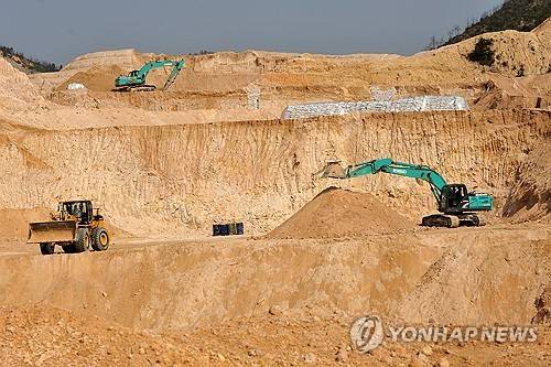 중국 희토류 광산 [AP=연합뉴스 자료사진 제공]
