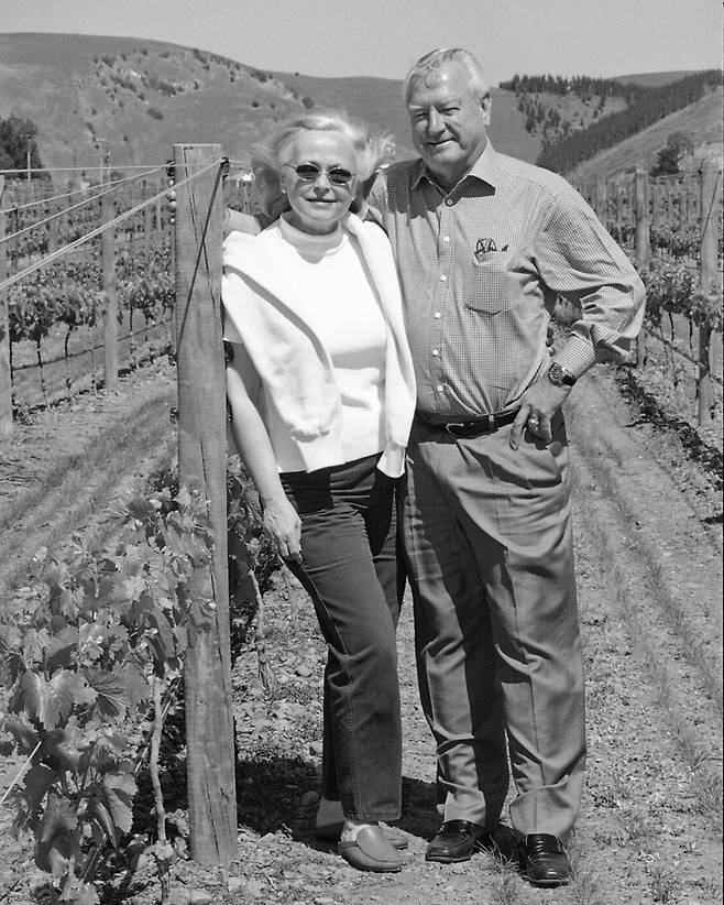 메리(왼쪽)와 테리 피바디. 홈페이지