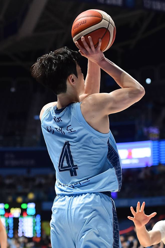 소노 이재도는 늑골 부상에서 회복한 이후 코트에서 제 기량을 찾아가고 있다. 팀과 함께 반등해 6강 PO에 진출하겠다는 각오다. 사진제공｜KBL