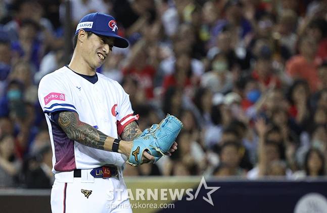 2024 프리미어12에 한국전에서 등판한 린위민. /사진=김진경 대기자