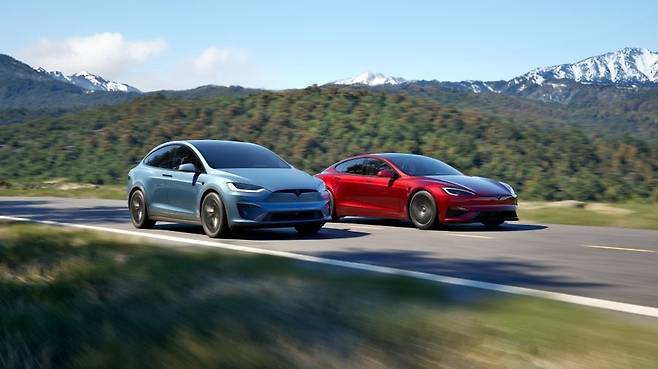 테슬라 모델 S와 모델 X / 테슬라 X(옛 트위터) 계정