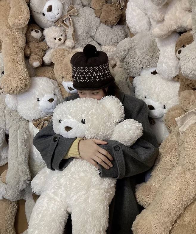 [서울=뉴시스] 가수 겸 배우 설현. (사진=설현 인스타그램 캡처) 2026.02.06. photo@newsis.com *재판매 및 DB 금지