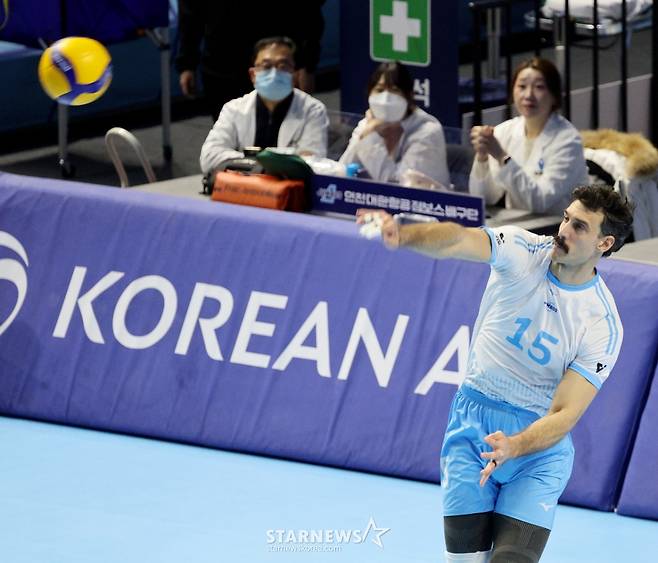 [한번에쓱] 세트스코어 3-1로 한전 꺾은 대한항공, 정지석 & 러셀 41점 합작 생생현장