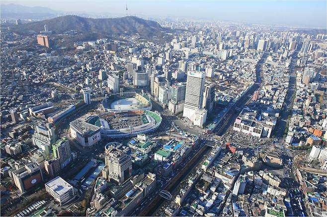 동대문디자인플라자(DDP) 건립 이전 동대문 일대 경관 [서울디자인재단 제공. 재판매 및 DB 금지]