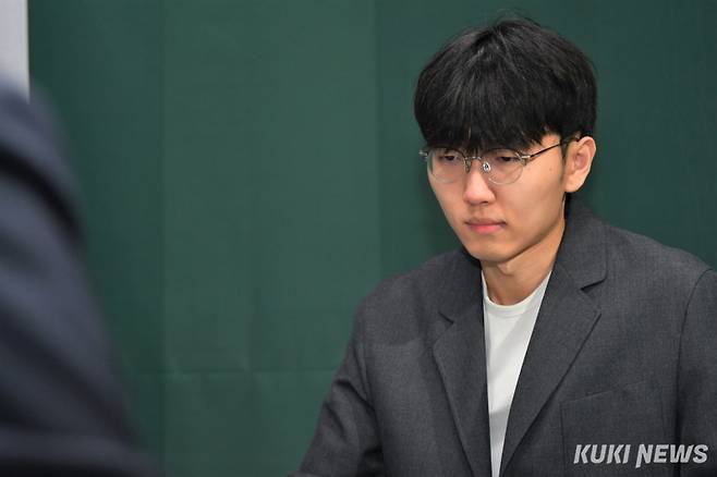 이번 시즌에도 변함없이 바둑리그 다승왕을 확정한 신진서 9단. 쿠키뉴스 자료사진