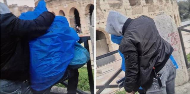 7일(현지시간) 이탈리아 로마 콜로세움 광장에서 관광객의 지갑을 훔쳐 달아나던 소매치기범(파란 옷)이 관광객(검은 옷)에게 붙잡히는 장면. 황선주기자