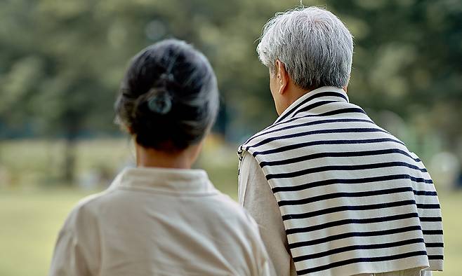 국민이 아프지 않고 건강하게 사는 기간(건강수명)은 남성은 67.94세, 여성은 71.69세에 머물러 있다. 사진=게티이미지뱅크