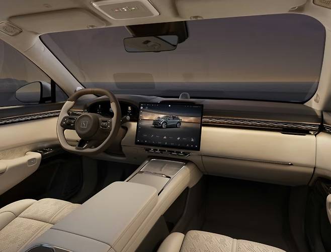 지커 7X의 실내 인테리어는 중국차라는 느낌이 크지 않아 국내 소비자들의 만족도가 높을 것으로 예상된다. / 지커코리아