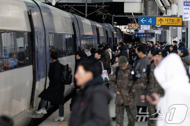 서울역 승차 플랫폼 모습.(자료사진) ⓒ 뉴스1 이승배 기자