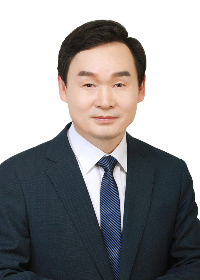 ▲ 유대균 전 교육부 장학관