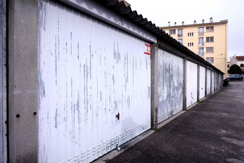 프랑스남동부 드롬 지방의 한 차고에서 납치된 판사와 그 어머니가 부상을 입은 상태로 발견됐다. 연합뉴스