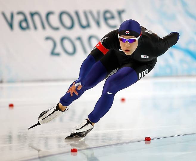 2010 벤쿠버 동계올림픽 남자 스피드스케이팅 1000m에서 모태범 선수가 경기하는 모습. [게티이미지]