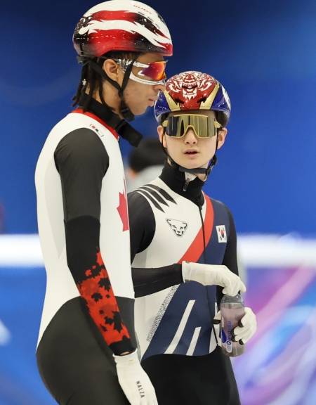 윌리엄 단지누(왼쪽)와 신동민. 연합뉴스