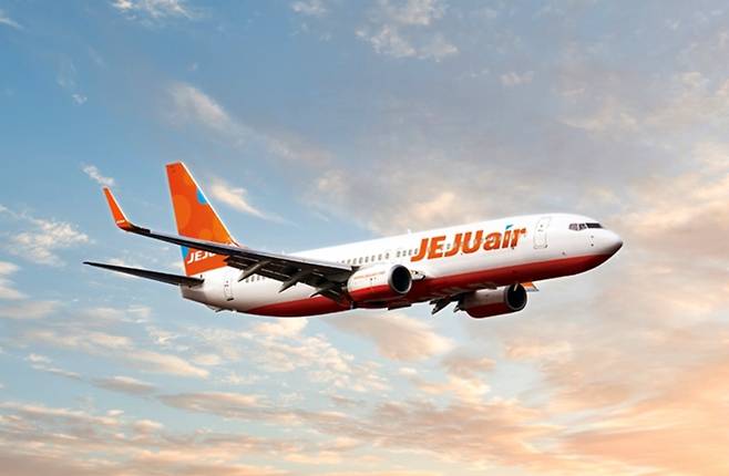 제주항공은 올해도 차세대 항공기 B737-8 기재 도입 및 경년 항공기 반납 등으로 기재 운영 효율성을 개선할 방침이다. / 제주항공