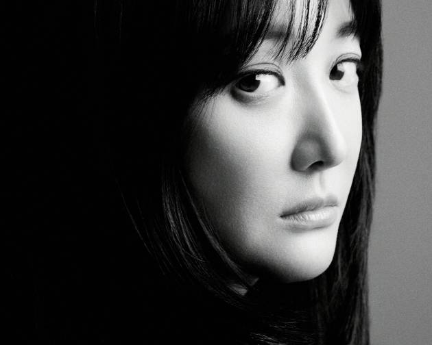 사강, 화보 사진 공개…변함없는 미모로 시선 집중(출처:사강인스타그램)