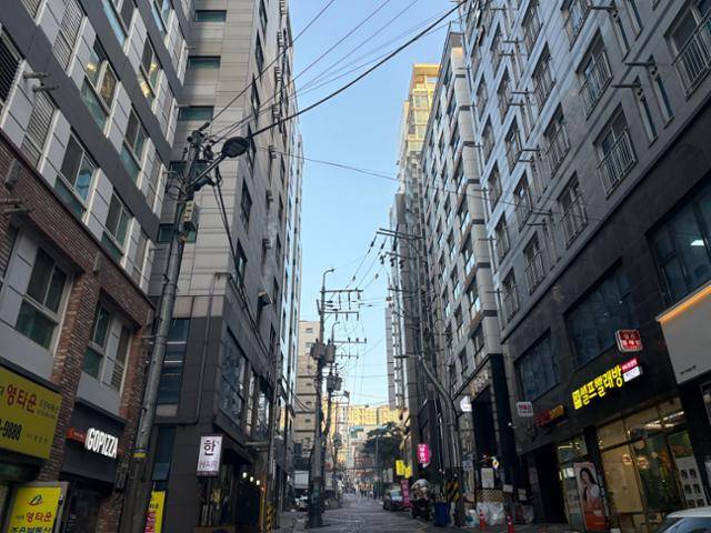 지난달 27일 서울 서대문구 이화여대 인근에 오피스텔과 빌라가 들어서 있다. 전예현 기자