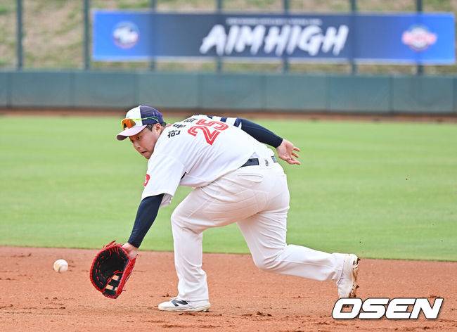 [OSEN=타이난(대만), 이석우 기자] 롯데 자이언츠 한동희 2026.02.01 / foto0307@osen.co.kr