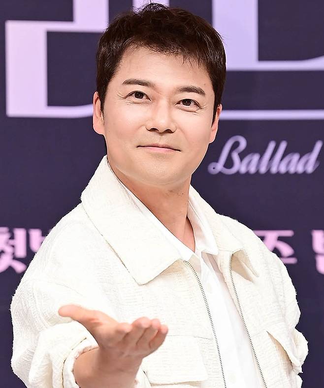 전현무, 엑스포츠뉴스DB