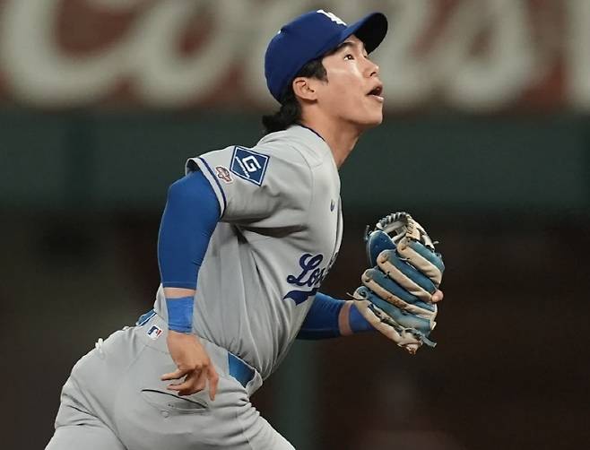 ◇베테랑 로하스가 현재까지 개막전 선발 2루수에 좀 더 근접해 보이나, 김혜성의 우위 가능성도 조금씩 제기되고 있다. AP연합뉴스