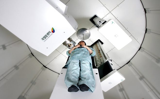 국립암센터가 도입한 차세대 양성자치료기. 국립암센터 제공
