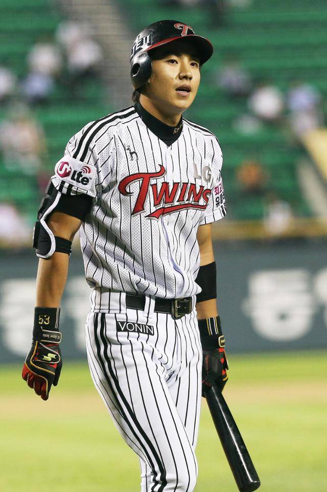 LG 트윈스 시절의 이대형. 고교 시절 빠른 발로 주목받았던 그를 SK 와이번스도 눈여겨 봤었다. 한스경 자료사진