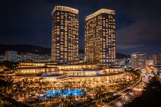 설 연휴와 춘절을 앞두고 객실 예약이 사실상 만실에 근접한 제주 지역 복합리조트 전경 이미지.