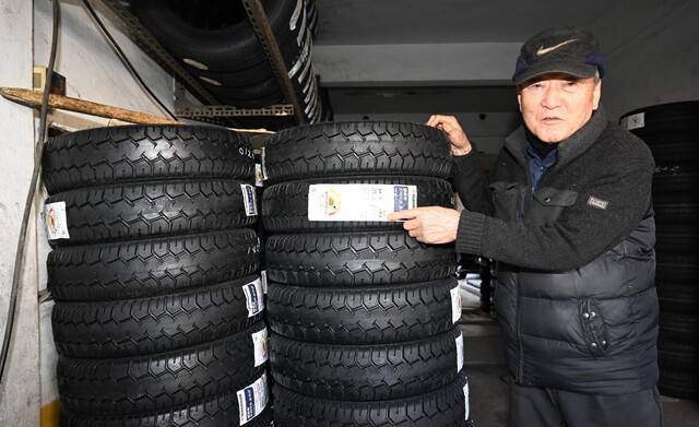 ▲ 임기수 회장이 본지와 인터뷰를 가지며 포즈를 취하고 있다. 김정호 기자