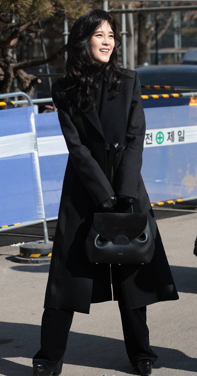 이부진 호텔신라 사장이 9일 서울 강남구 휘문고등학교에서 열린 아들 임동현군의 졸업식에 참석해 이동하고 있다. /사진=뉴스1