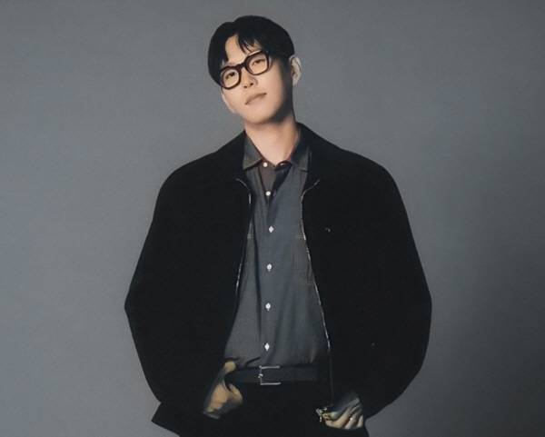 12년 전 자전거로 누빈 북미 대륙 8240㎞의 여정을 한 권의 책으로 펴낸  경남자동차고 정우창  교사. 경상국립대 제공