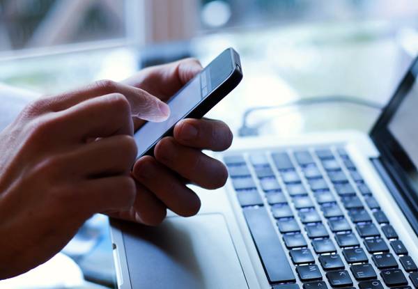 ▲ 일부 언론사 기자들의 주식 선행매매 사건과 현대자동차 관련 기사 삭제·수정 논란으로 언론이 뉴스의 소재가 되고 있다. 사진=gettyimagesbank