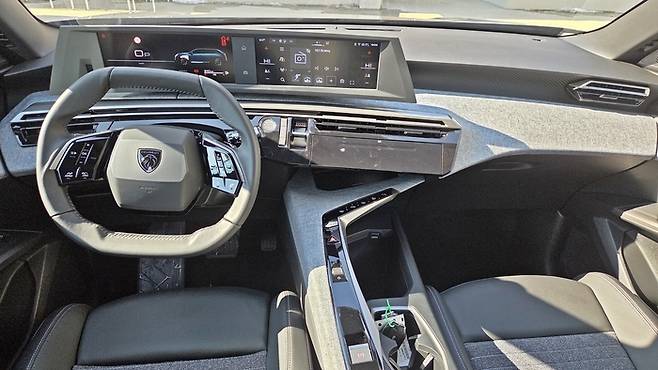 푸조 올뉴 5008 스마트 하이브리드 [사진촬영=최기성 매경 디지털뉴스룸 기자]