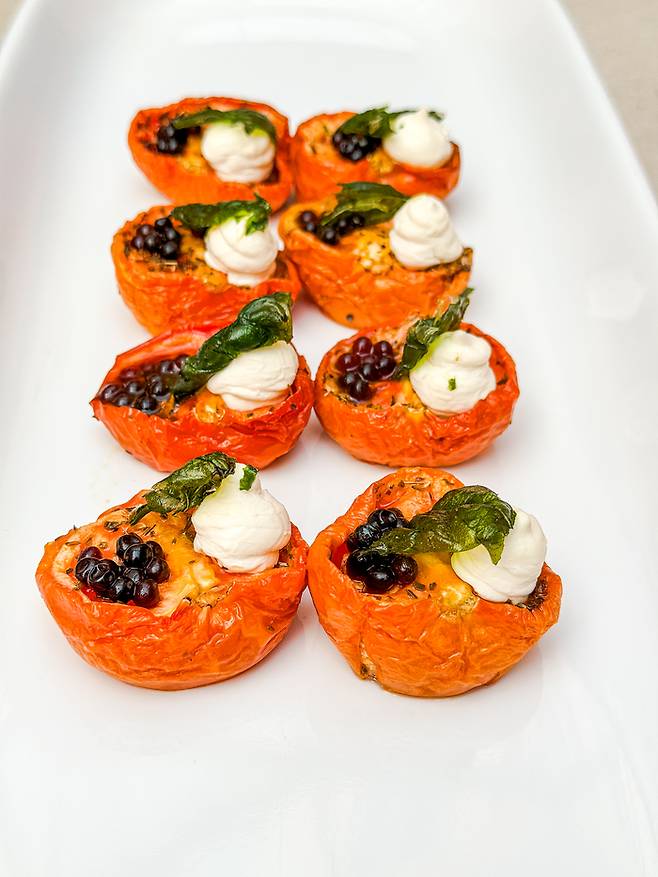 토마토 콩피&리코타 치즈 / 사진=권효정 여행+ 기자