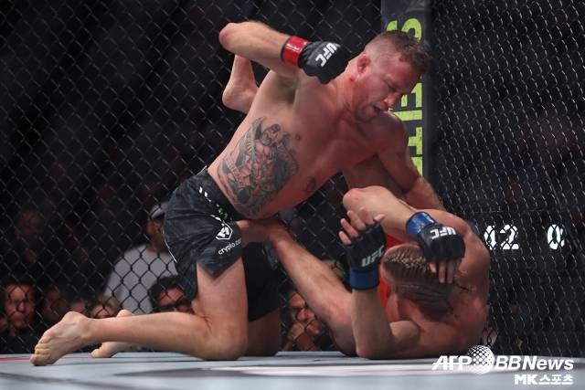 게이치는 다시 한 번 라이트급 잠정 챔피언이 되며 일리야 토푸리아와 통합 타이틀전을 치를 자격을 얻었다. 사진(라스베거스 미국)=AFPBBNews=News1