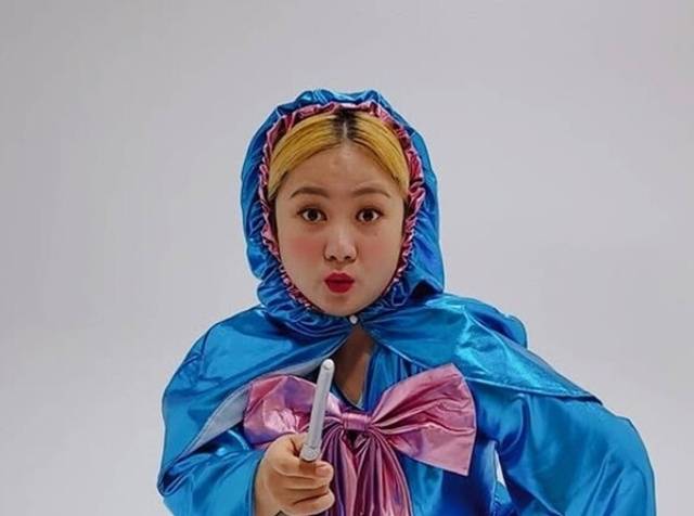 방송 활동을 잠정 중단한 코미디언 박나래가 디즈니+ 오리지널 예능 ‘운명전쟁49’에 편집 없이 등장했다. 사진=박나래 SNS