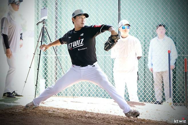 ▲ 2026년 신인드래프트 1라운드에서 지명된 박지훈은 팀의 차세대 에이스 자원으로 기대가 큰 선수다 ⓒKT위즈