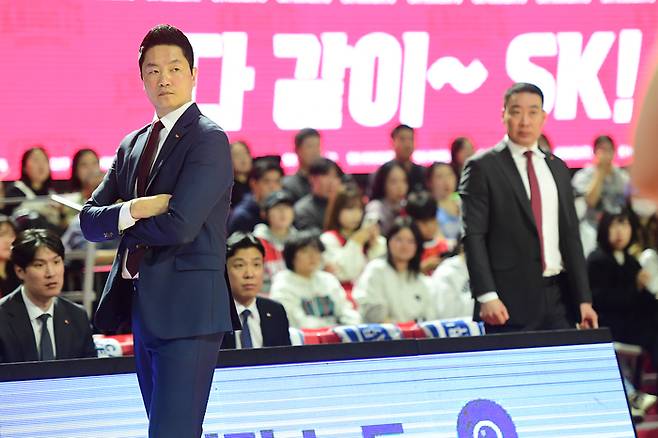 서울 SK 전희철 감독. 사진 | KBL