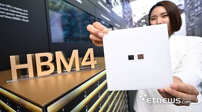 SK하이닉스 HBM4 . 이동근기자 foto@etnews.com