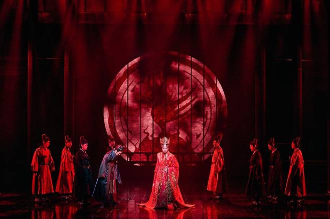 2026 뮤지컬 '몽유도원' 공연 사진. 아랑과 도미를 연기하는 배우들. 에이콤 제공