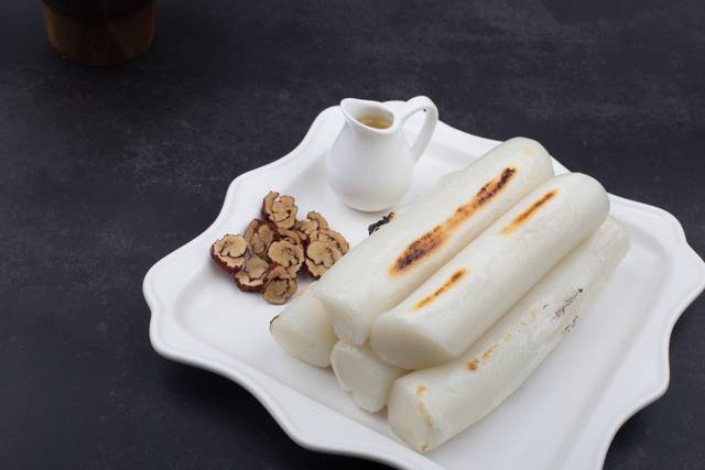 달콤한 꿀·조청과 함께 먹는 가래떡 구이.