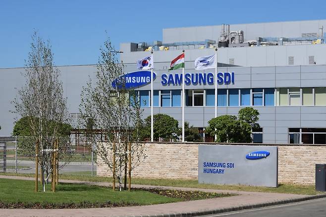 하급심에서 환경 인증 취소 판결이 나왔던 삼성SDI 헝가리 배터리 공장이 대법원에서 이를 다시 파기하는 판결을 받았다.[삼성SDI]