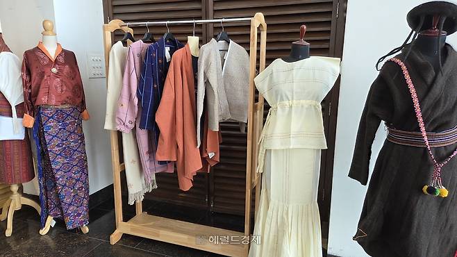 부탄의 전통 의상