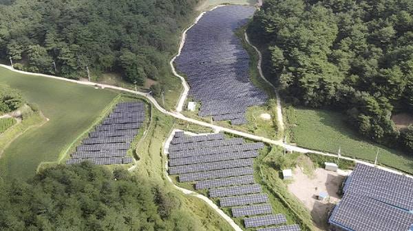 SK이터닉스의 솔라파크 봉화 법전1호 태양광발전소. 사진 제공=SK이터닉스