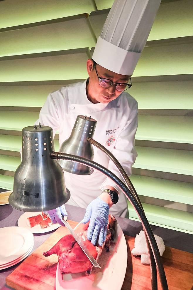 ▲ 롯데호텔 부산 서승수 조리장 ⓒ롯데 자이언츠