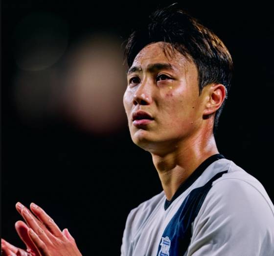 버밍엄 시티 미드필더 백승호. /사진=버밍엄 시티 공식 SNS 갈무리