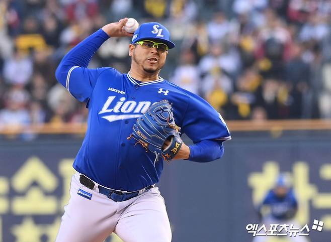 삼성 라이온즈 외국인 투수 아리엘 후라도가 2026 월드베이스볼클래식(WBC) 파나마 대표팀 훈련에 합류했다. 파나마 현지 매체 '엘 시글로 파나마'는 11일(한국시간) '파나마 야구대표팀이 2026 WBC를 앞두고 어제 로드 커류 국립야구장에서 첫 훈련을 시작했다. 이날 훈련에는 파나마 팀의 핵심 전력인 외야수 앨런 코르도바와 투수 아리엘 후라도가 합류해 경험과 리더십을 더했다'고 보도했다. 엑스포츠뉴스 DB